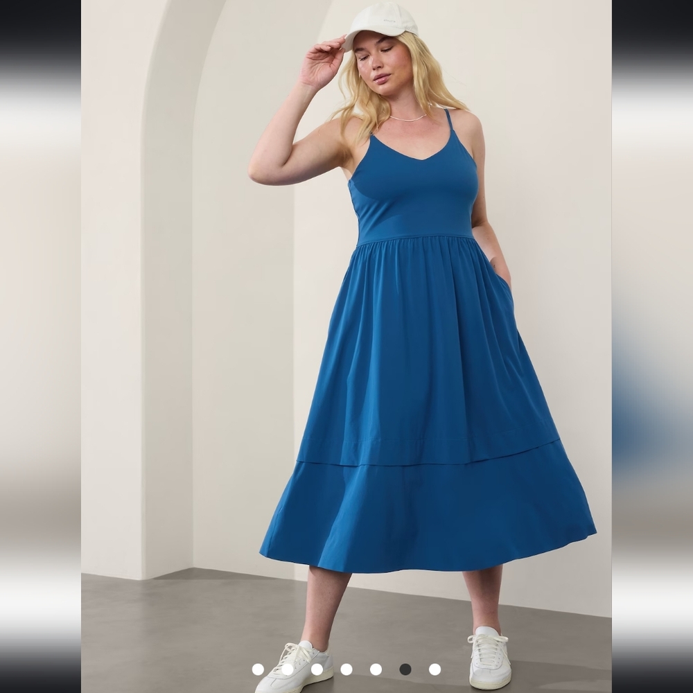 Athleta ELATION V-NECK HYBRID DRESS